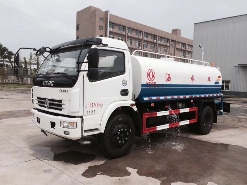 8噸(8方)東風(fēng)大多利卡綠化灑水車(chē)圖片 8噸(8方)東風(fēng)大多利卡綠化灑水車(chē)圖片