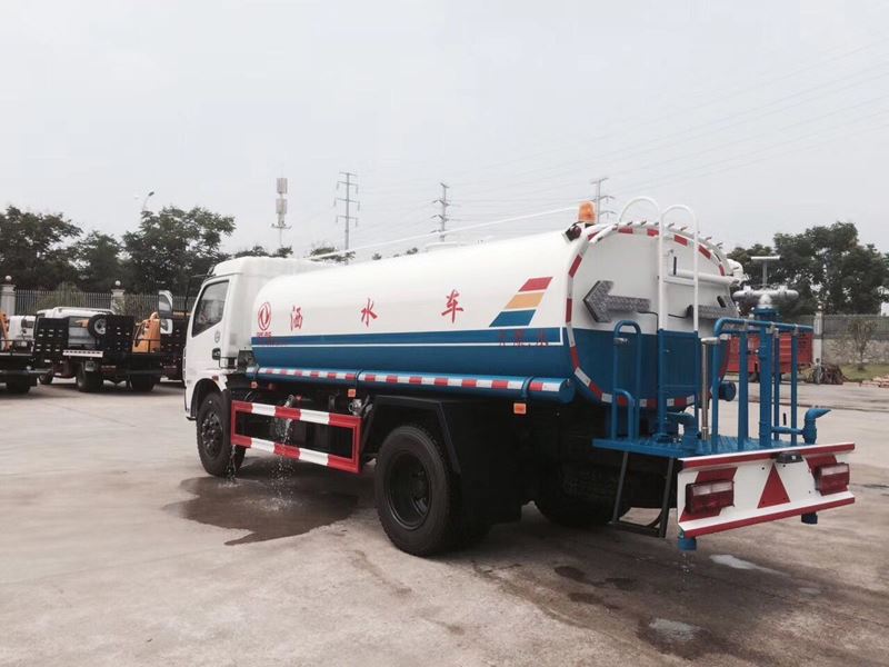 8噸(8方)東風(fēng)大多利卡綠化灑水車(chē)圖片 8噸(8方)東風(fēng)大多利卡綠化灑水車(chē)圖片