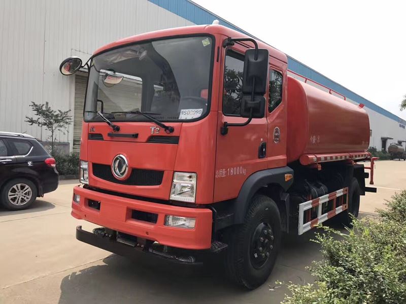 12噸(12方)東風(fēng)T3綠化灑水車圖片 12噸(12方)東風(fēng)T3綠化灑水車圖片