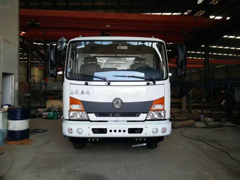 10噸灑水車(chē)轉(zhuǎn)讓_二手灑水車(chē)交易市場(chǎng)_10噸(10方)東風(fēng)嘉運(yùn)綠化灑水車(chē)價(jià)格4