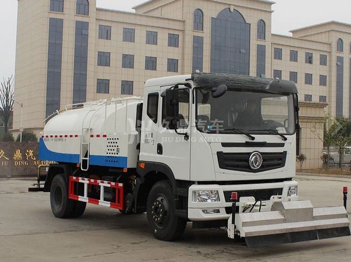 多功能灑水車(chē)——東風(fēng)御虎高壓清洗灑水車(chē)