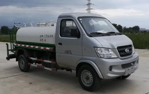 國五昌河藍(lán)牌2噸綠化灑水車廠家價格4