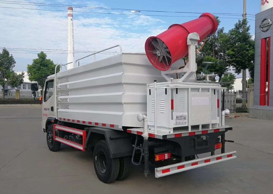 時風風馳5方藍牌灑水車圖片 時風風馳5方藍牌灑水車圖片