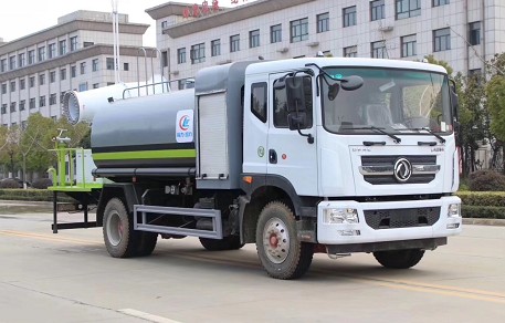 東風多利卡D9多功能抑塵車廠家價格