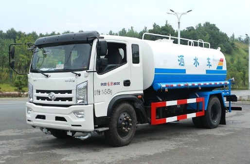 灑水車圖片 灑水車圖片