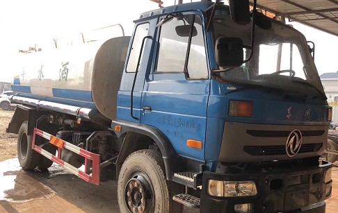 二手東風(fēng)145國(guó)五帶手續(xù)12噸灑水車(chē)2