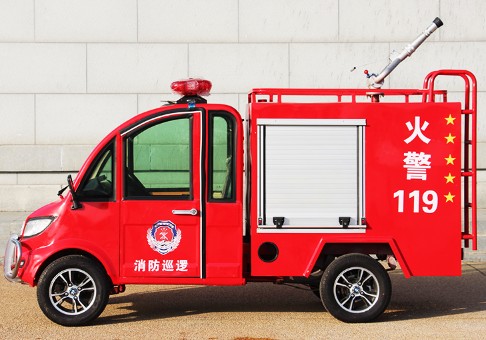 小型灑水車多少錢一輛_電動微型四輪消防小型灑水車
