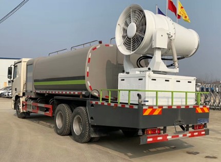 多功能抑塵車(chē)廠家_15方福田后雙橋霧炮抑塵車(chē)多少錢(qián)?4