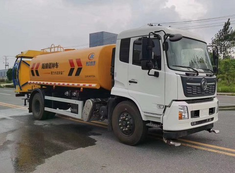 國六東風(fēng)天錦多功能灑水車帶防撞緩沖車功能 國六東風(fēng)天錦多功能灑水車帶防撞緩沖車功能