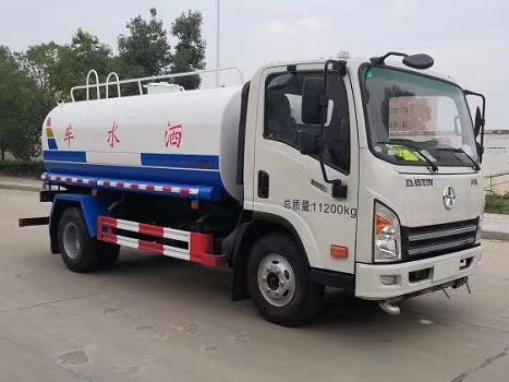 8噸灑水車(chē)參數(shù)_國(guó)六大運(yùn)奧普力黃牌8方綠化灑水車(chē)廠家價(jià)格