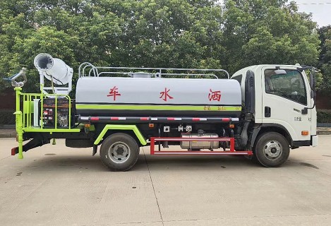 國六5方大運黃牌灑水車 國六5方大運黃牌灑水車