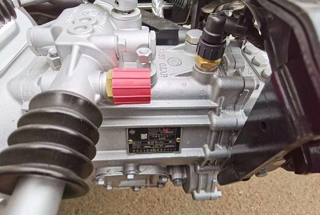 國六5方-7方福田M3藍牌抑塵車5檔陜齒變速箱 國六5方-7方福田M3藍牌抑塵車5檔陜齒變速箱