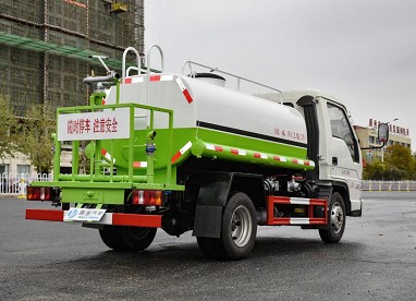 國(guó)六2.7方福田時(shí)代小卡之星2藍(lán)牌灑水車圖片 國(guó)六2.7方福田時(shí)代小卡之星2藍(lán)牌灑水車圖片