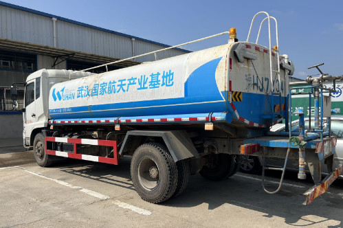 二手國五東風天錦灑水車 二手國五東風天錦灑水車