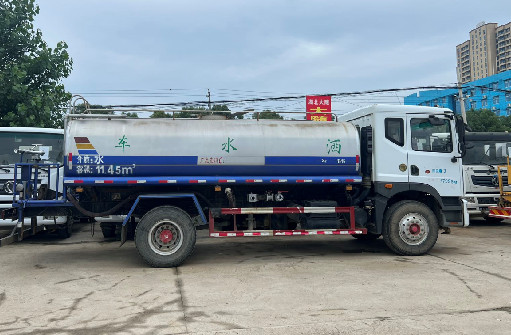 二手東風(fēng)15方灑水車 二手東風(fēng)15方灑水車